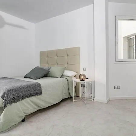 Cpc- Beautiful Flat In With Pool