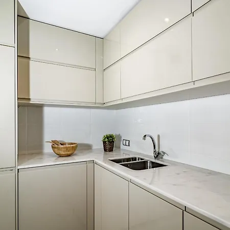 Apartment Cpc- Beautiful Flat In With Pool *